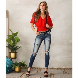 Kancan Low Rise Dark Wash Ripped Raw Hem Skinny Jeans Size 26 Stretchy #66